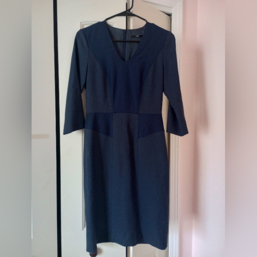 100% Virgin Wool Boss Hugo Boss Dress Size 2